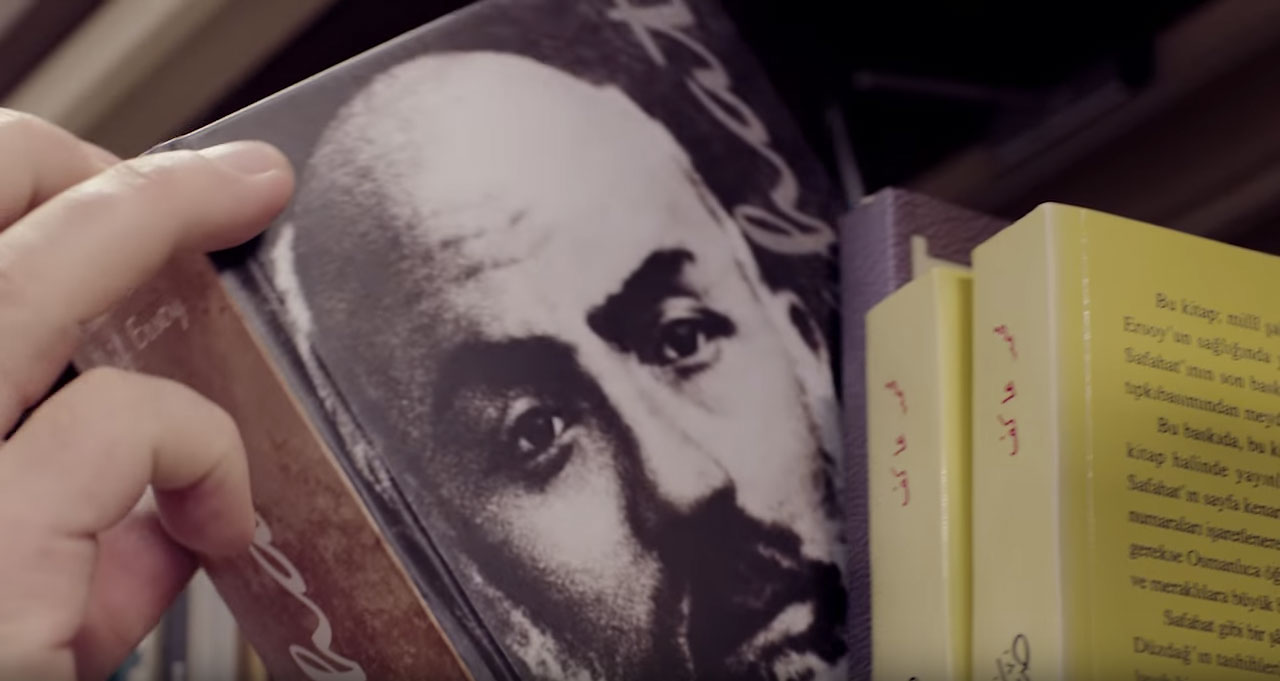 ALLAH BİR DAHA İSTİKLAL MARŞI YAZDIRMASIN